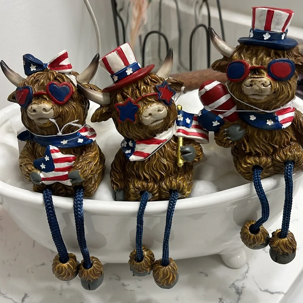 Patriotic Highland Cow Figurines